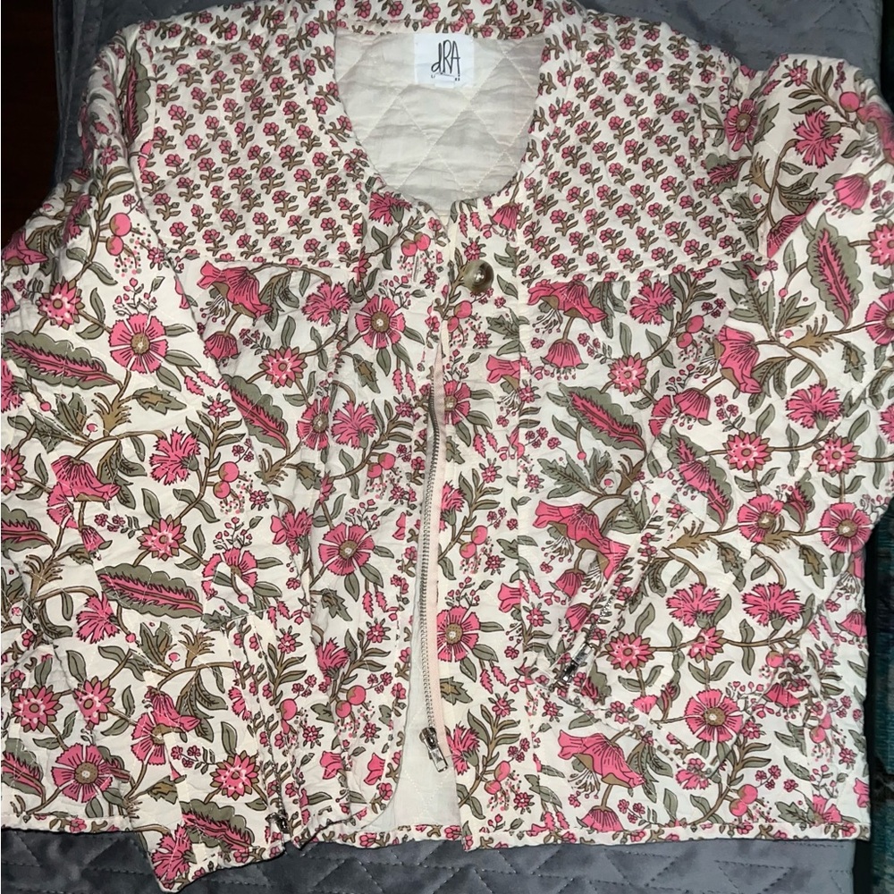 dRa 🌸Floral Quilted Jacket Pink + Green Pattern lightweight Springtime Coquette